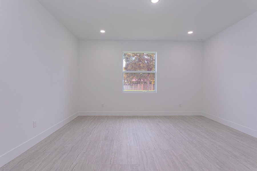 Spacious, unfurnished interior of a new home in , Jupiter (Image 28).