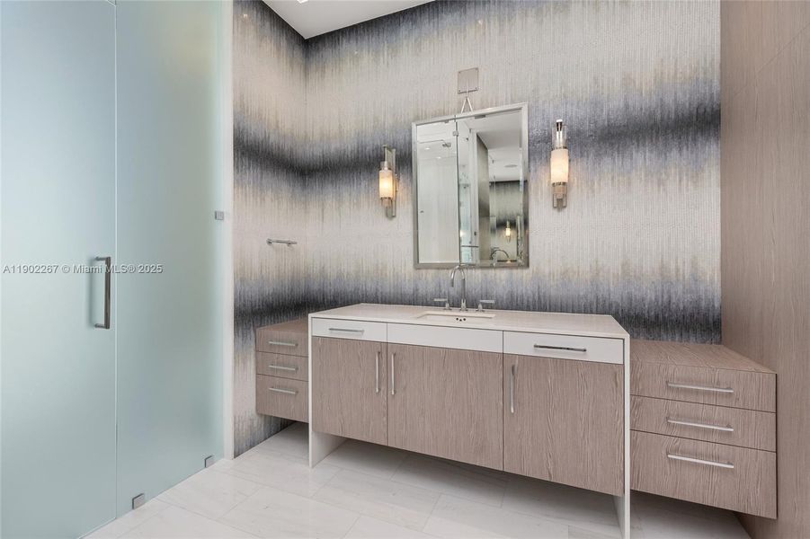 Furnished interior view inside a new home in , Fort Lauderdale (Image 61).