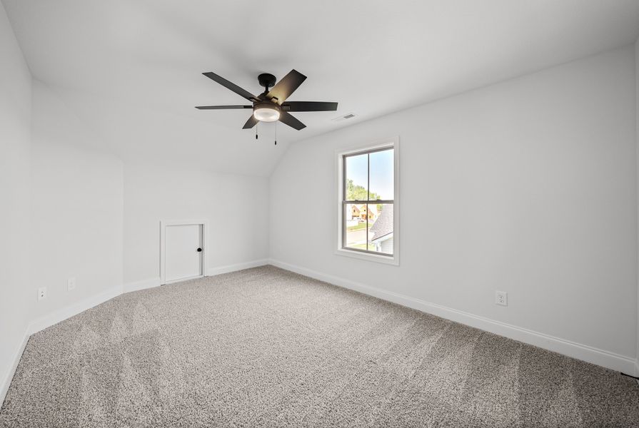 Spacious, unfurnished interior of a new home in Cherry Fields, Clarksville (Image 25).