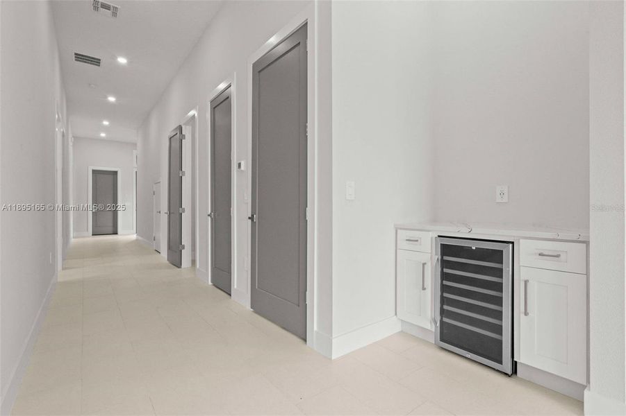 Spacious, unfurnished interior of a new home in Reunion Resort, Reunion (Image 39).