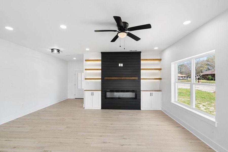 Spacious, unfurnished interior of a new home in , Mount Pleasant (Image 20).