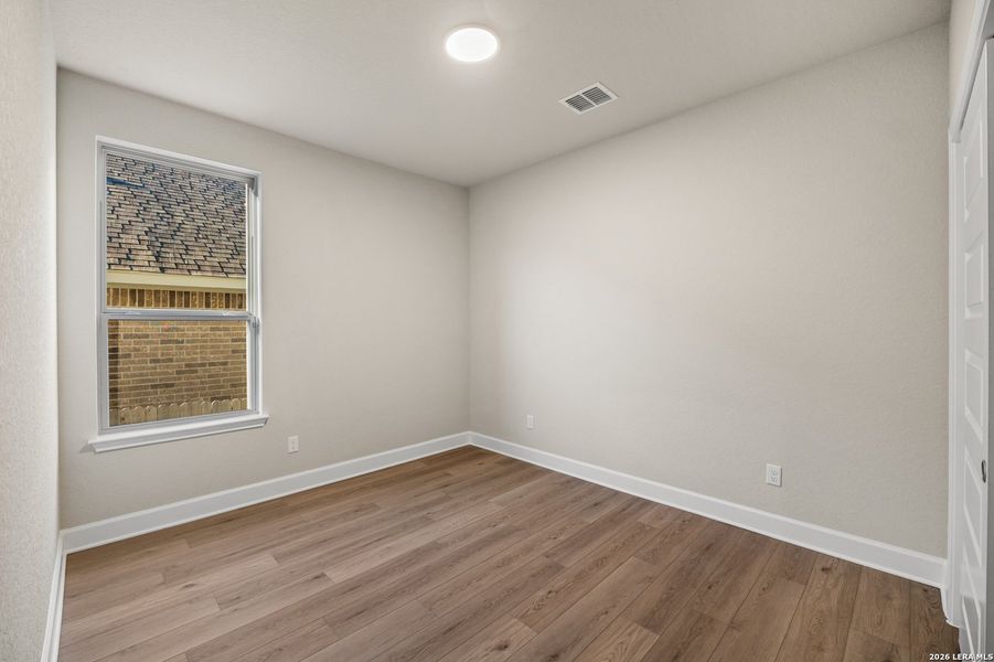 Spacious, unfurnished interior of a new home in Ventana, Bulverde (Image 26).