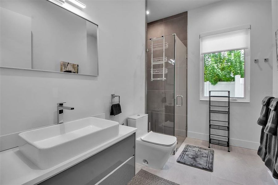 Furnished interior view inside a new home in , Sarasota (Image 4).