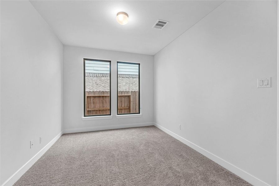 Spacious, unfurnished interior of a new home in Sunterra (Katy ISD), Katy (Image 16). Spacious, unfurnished interior of a new home in Sunterra (Katy ISD), Katy (Image 16).