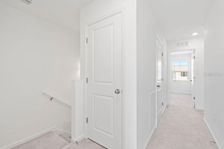 Spacious, unfurnished interior of a new home in , Davenport (Image 24).