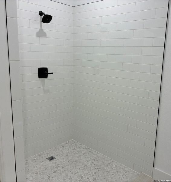 Close-up of interior finishes inside a home in , Canyon Lake (Image 9).