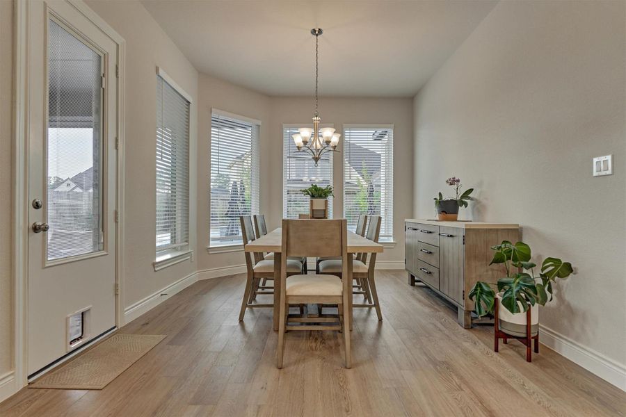Furnished interior view inside a new home in Audubon 60', Magnolia (Image 29).