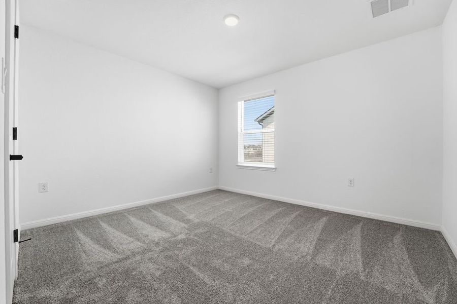 Spacious, unfurnished interior of a new home in Lisso, Pflugerville (Image 20).