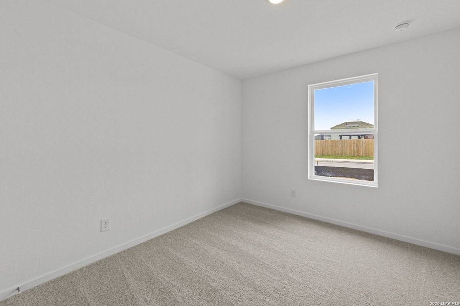 Spacious, unfurnished interior of a new home in Spring Grove, St. Hedwig (Image 25).
