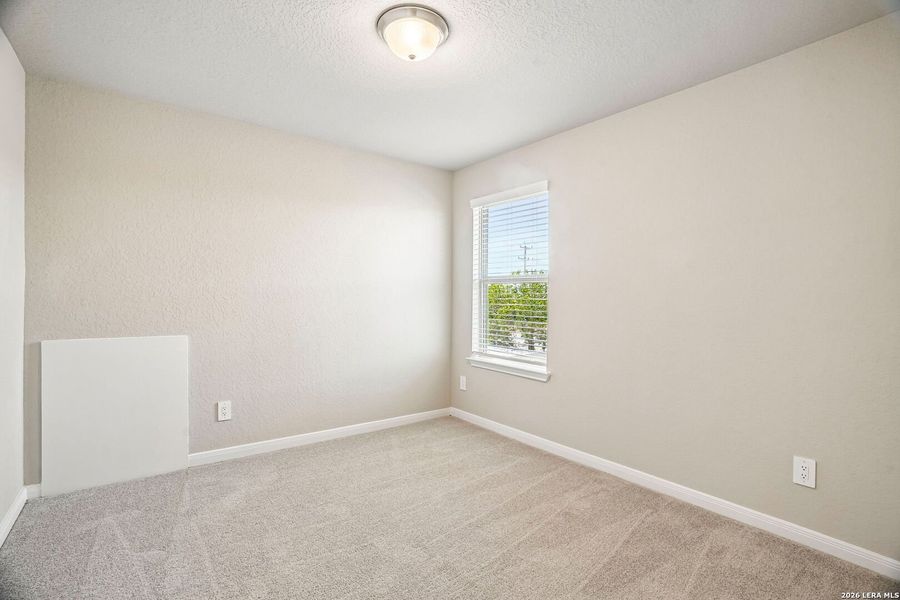 Spacious, unfurnished interior of a new home in Catalina, Converse (Image 47).