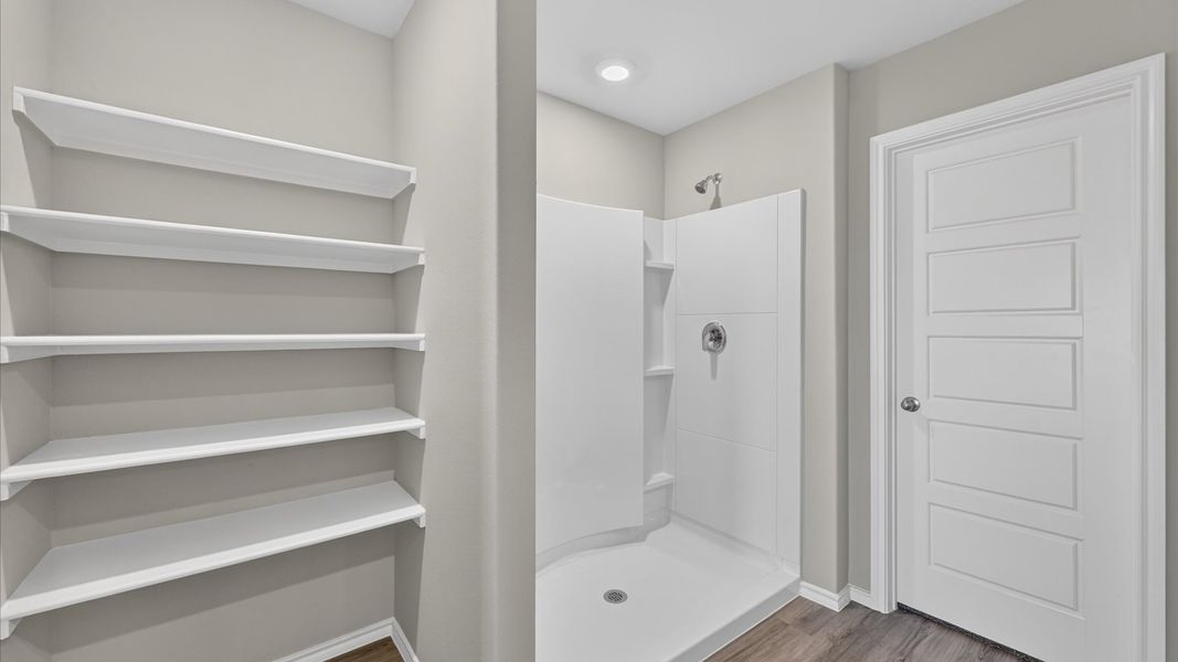 Furnished interior view inside a new home in Lankford Farms, Cleburne (Image 12).