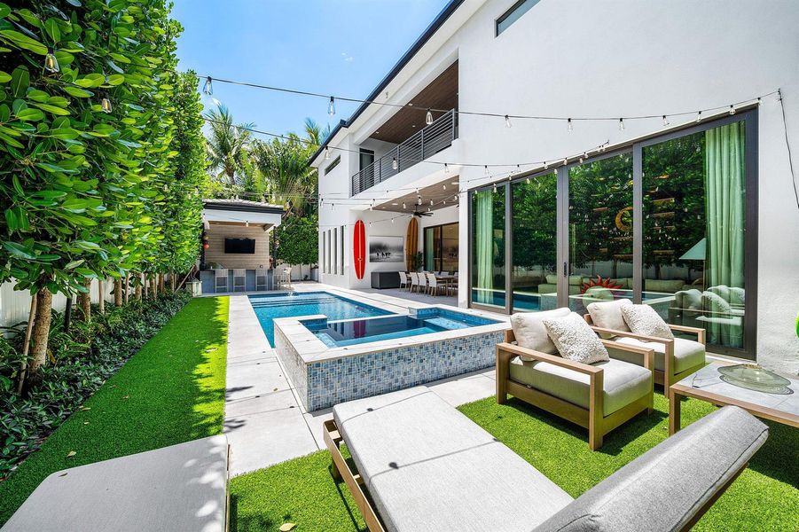 1030 NE 2nd Terrace (64)