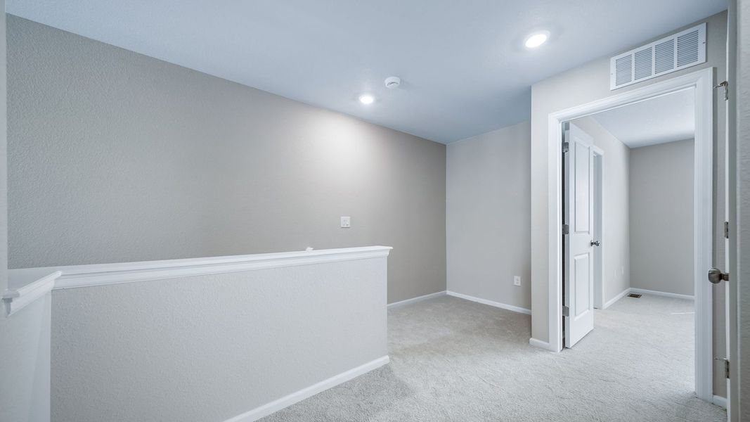 Spacious, unfurnished interior of a new home in Green Valley Ranch, Aurora (Image 27). Spacious, unfurnished interior of a new home in Green Valley Ranch, Aurora (Image 27).