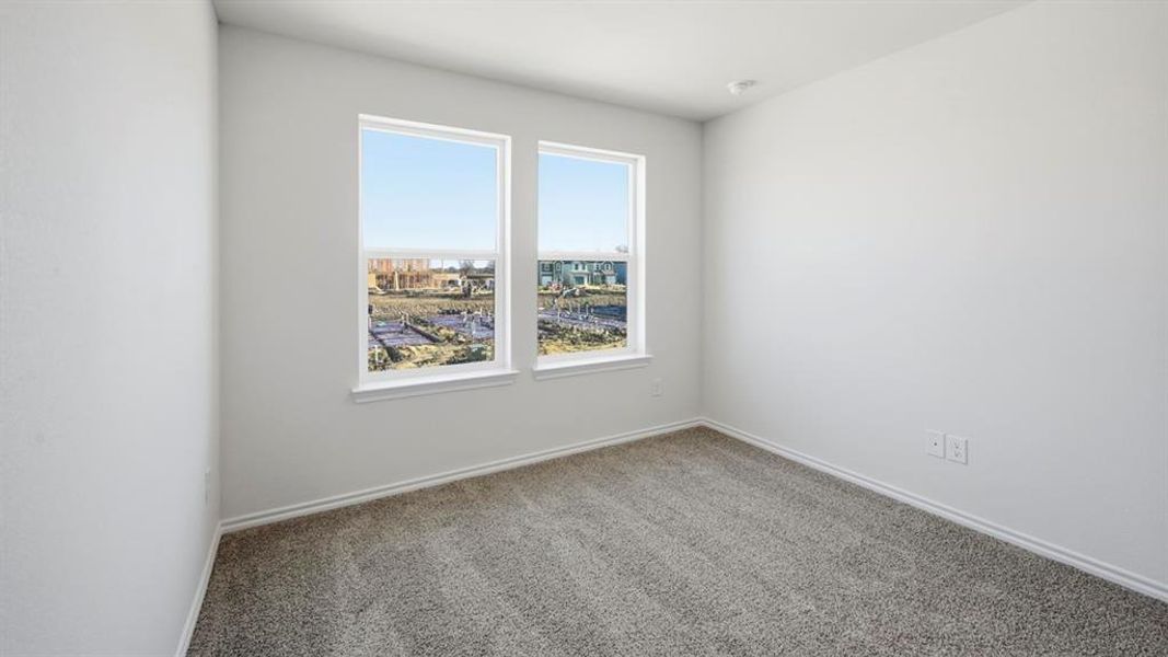 Spacious, unfurnished interior of a new home in Arbor Trails South, Princeton (Image 18).