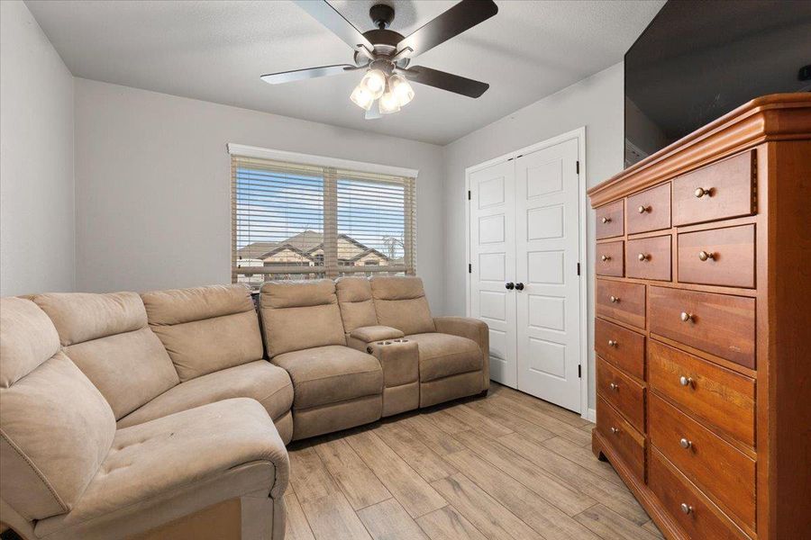 Furnished interior view inside a new home in , Killeen (Image 33).