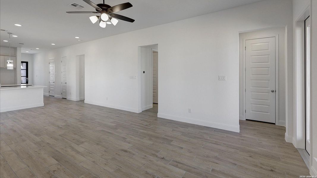Spacious, unfurnished interior of a new home in Kallison Ranch, San Antonio (Image 22). Spacious, unfurnished interior of a new home in Kallison Ranch, San Antonio (Image 22).