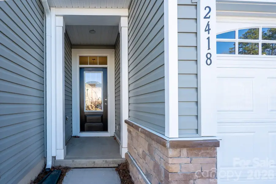 Exterior details and patio area of a home in Somerset, Fort Mill (Image 4).
