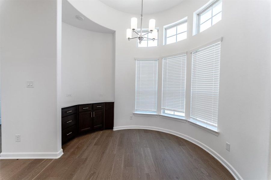 Spacious, unfurnished interior of a new home in Sonoma Verde, Rockwall (Image 21).