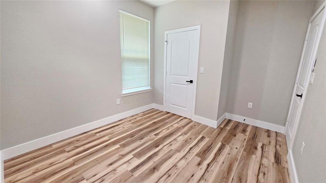 Spacious, unfurnished interior of a new home in , Mabank (Image 19). Spacious, unfurnished interior of a new home in , Mabank (Image 19).