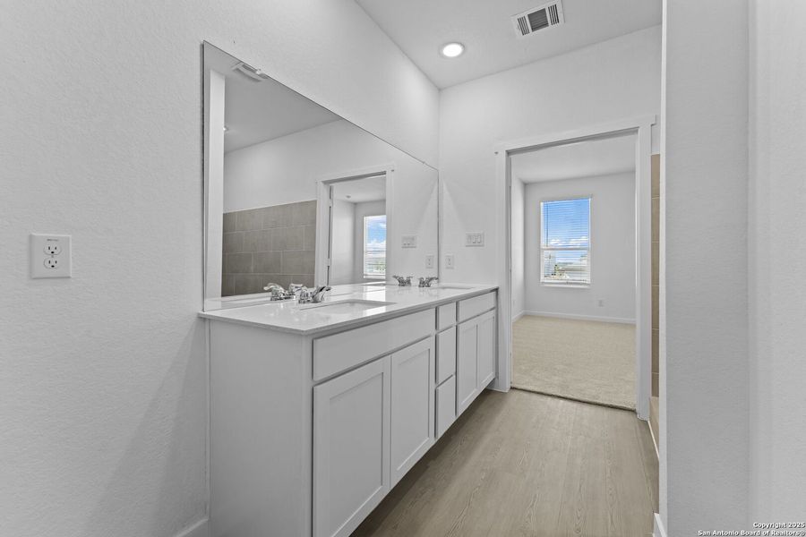 Furnished interior view inside a new home in , New Braunfels (Image 5). Furnished interior view inside a new home in , New Braunfels (Image 5).