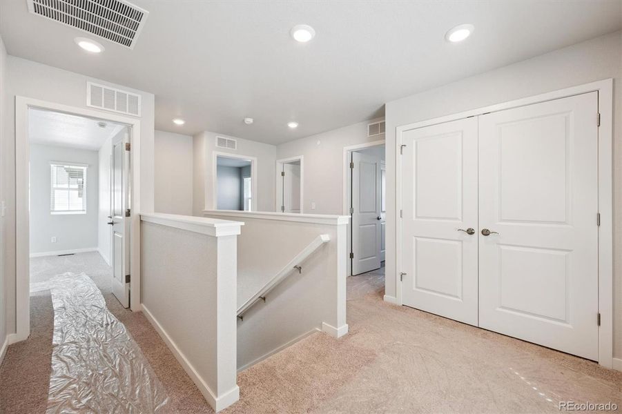 Spacious, unfurnished interior of a new home in Legato, Commerce City (Image 18).