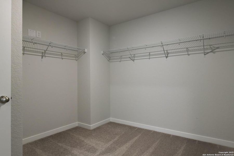 Spacious, unfurnished interior of a new home in The Preserve at the Wilder, Adkins (Image 30).