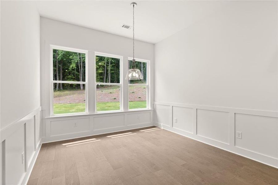 Spacious, unfurnished interior of a new home in , Gainesville (Image 14).