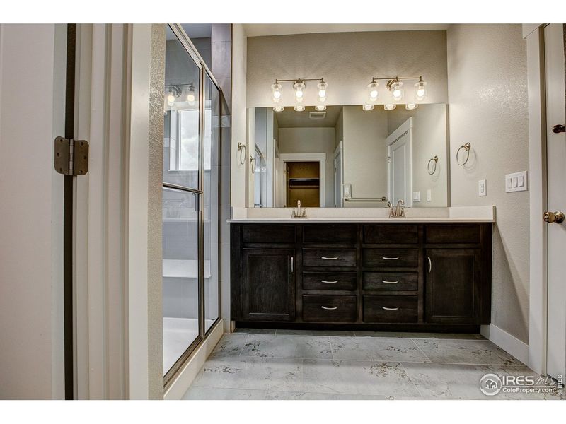 Furnished interior view inside a new home in Vernazza, Windsor (Image 14).