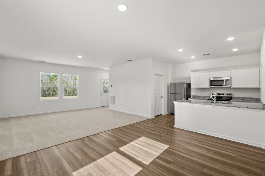 Representative unfurnished interior of a home built from the Mare by Starlight Homes in Sutton Farms, San Antonio (Image 15).