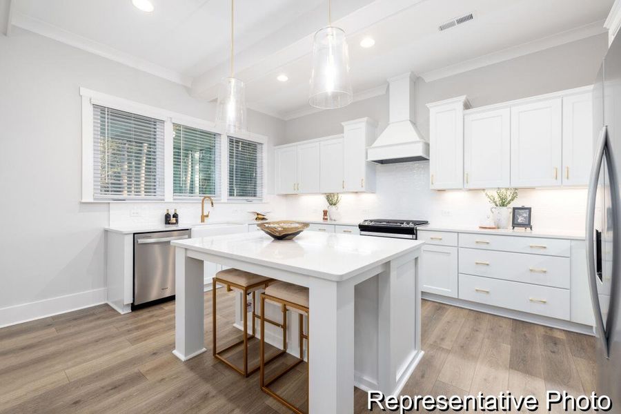 Furnished interior view inside a new home in , Ravenel (Image 5).