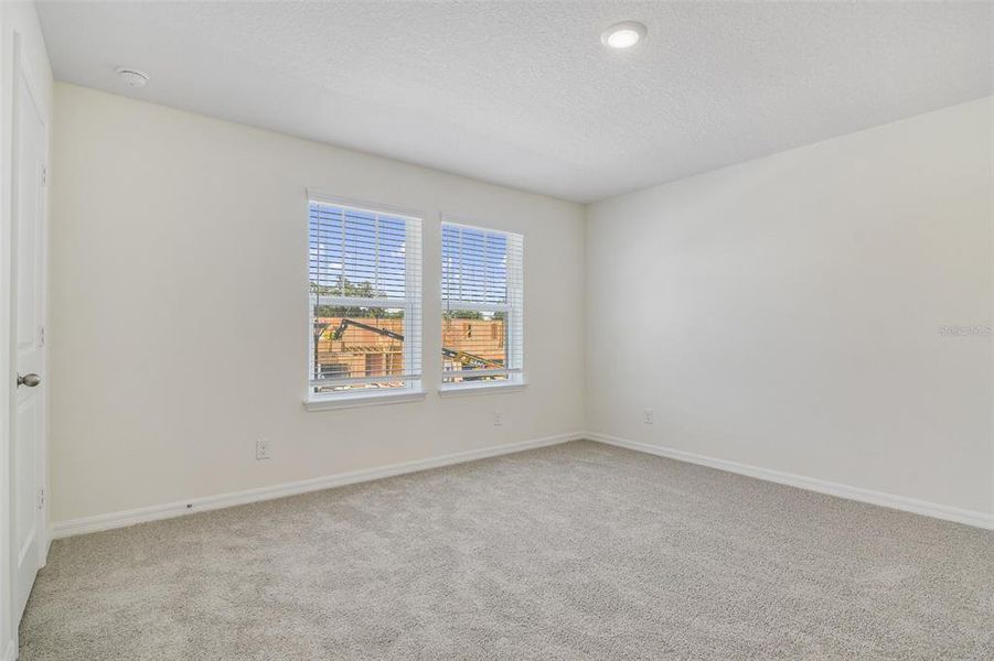 Spacious, unfurnished interior of a new home in Towns at Greenleaf, Oviedo (Image 25).