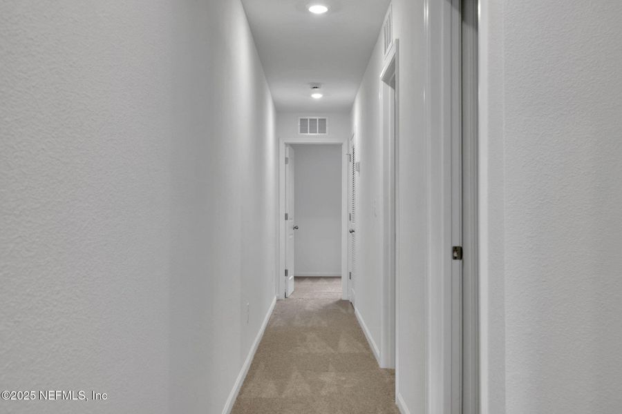 Spacious, unfurnished interior of a new home in Kasen Oaks, Jacksonville (Image 28).