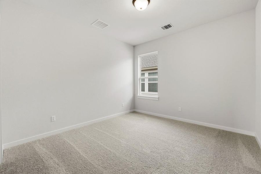 Spacious, unfurnished interior of a new home in Heritage, Dripping Springs (Image 39).