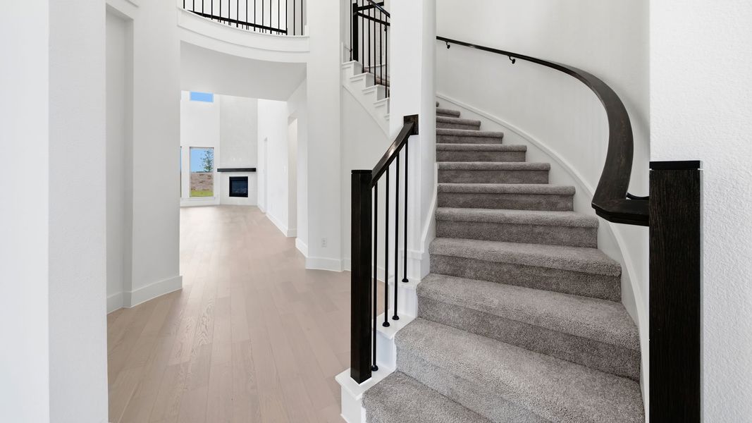 Spacious, unfurnished interior of a new home in Trinity Falls, McKinney (Image 18). Spacious, unfurnished interior of a new home in Trinity Falls, McKinney (Image 18).