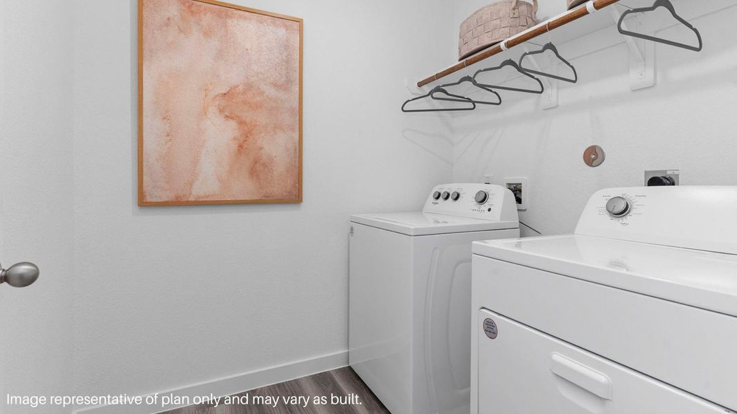 Close-up of interior finishes inside a home in Caldwell Crossing, Iowa Colony (Image 19).