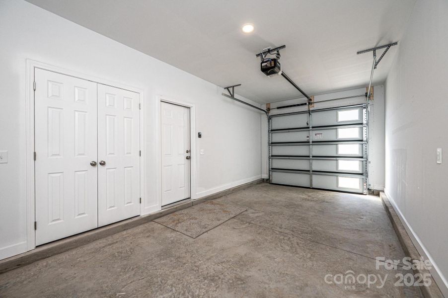 Spacious, unfurnished interior of a new home in , Hickory (Image 11).