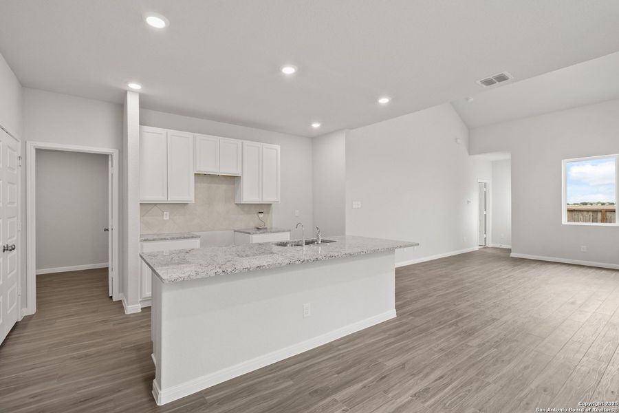 Furnished interior view inside a new home in Dauer Ranch, New Braunfels (Image 13). Furnished interior view inside a new home in Dauer Ranch, New Braunfels (Image 13).