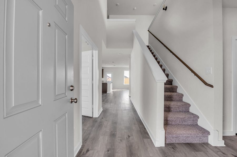 Representative unfurnished interior of a home built from the The 2516 by Stylecraft Builders in Adaline Crossing, McGregor (Image 6).