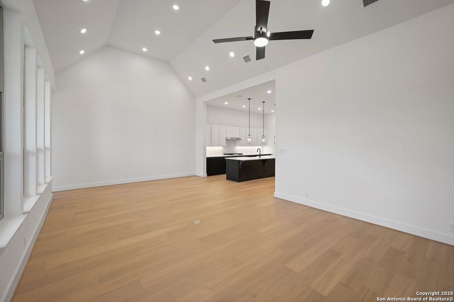 Spacious, unfurnished interior of a new home in Davis Ranch: 60ft. lots, San Antonio (Image 14).