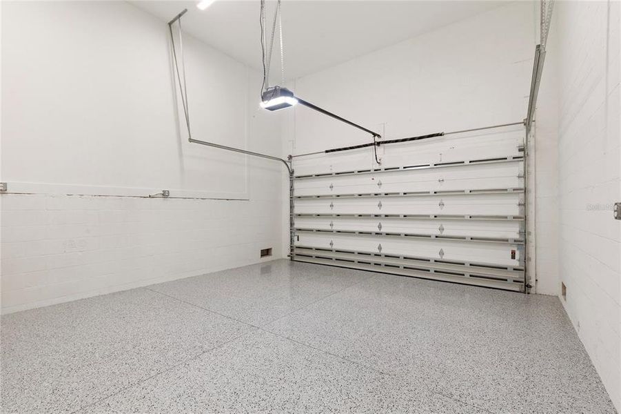 Spacious, unfurnished interior of a new home in , Tampa (Image 21). Spacious, unfurnished interior of a new home in , Tampa (Image 21).