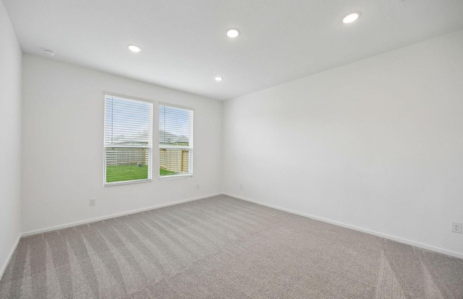 Spacious, unfurnished interior of a new home in Stokesbury, Waller (Image 28). Spacious, unfurnished interior of a new home in Stokesbury, Waller (Image 28).