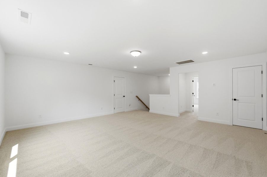 Spacious, unfurnished interior of a new home in Waterford Commons, Rock Hill (Image 26). Spacious, unfurnished interior of a new home in Waterford Commons, Rock Hill (Image 26).