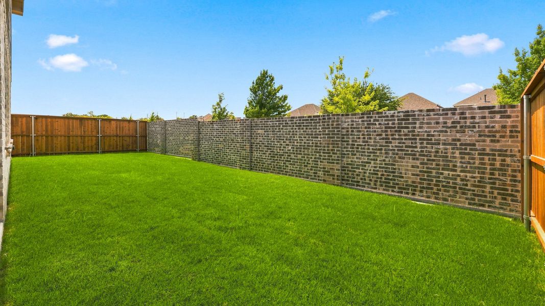 Exterior details and patio area of a home in Taylor Estates, Corinth (Image 22).