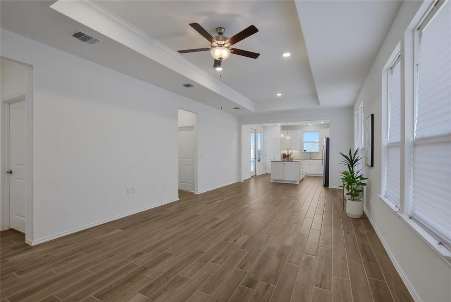Spacious, unfurnished interior of a new home in Sun City Texas, Georgetown (Image 17).