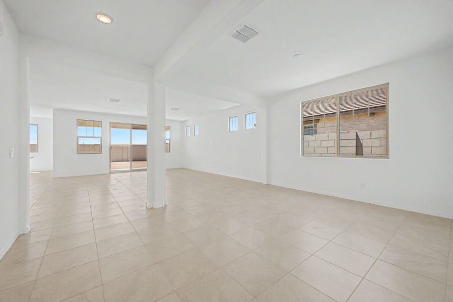 Spacious, unfurnished interior of a new home in Las Ventanas, Goodyear (Image 8). Spacious, unfurnished interior of a new home in Las Ventanas, Goodyear (Image 8).