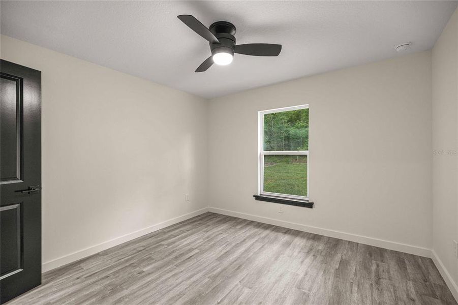Spacious, unfurnished interior of a new home in , Ocala (Image 21).