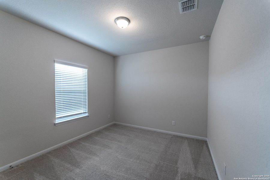 Spacious, unfurnished interior of a new home in Hunter's Ranch, San Antonio (Image 12). Spacious, unfurnished interior of a new home in Hunter's Ranch, San Antonio (Image 12).