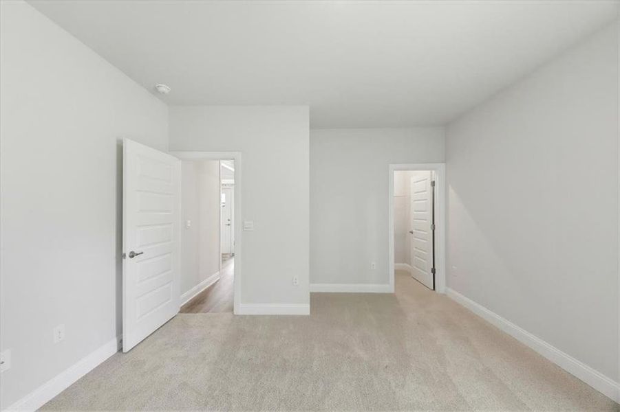 Spacious, unfurnished interior of a new home in Tuscany Hills, Douglasville (Image 40).