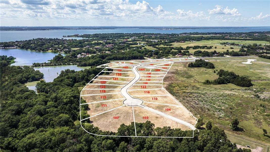 Waterfront, Greenbelt, and Golf Course Lots Available in Heath Golf & Yacht Club