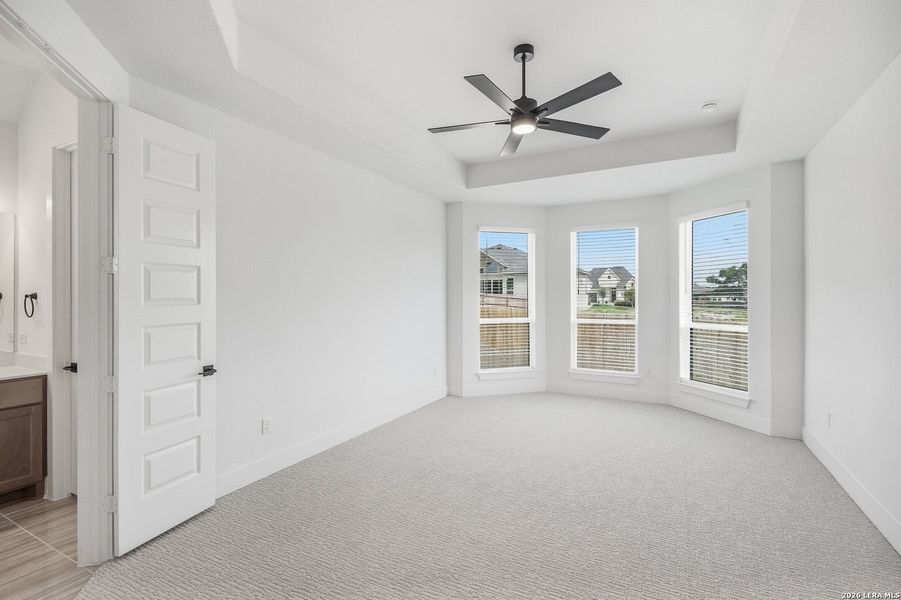 Spacious, unfurnished interior of a new home in The Reserve at Potranco Oaks, Castroville (Image 38). Spacious, unfurnished interior of a new home in The Reserve at Potranco Oaks, Castroville (Image 38).